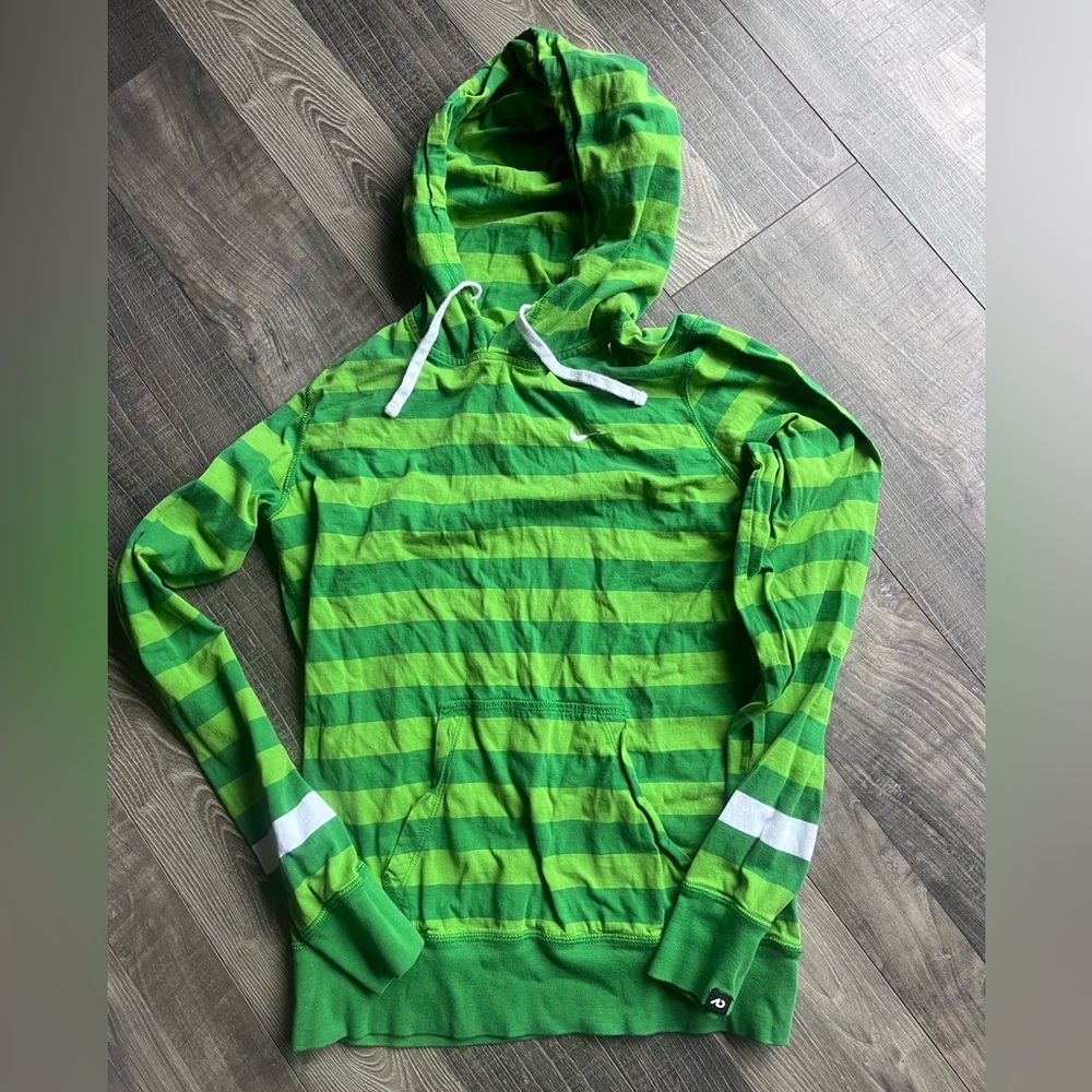 Nike sweatshirt